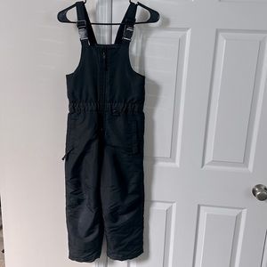 Unisex Black Snow bib Size 8